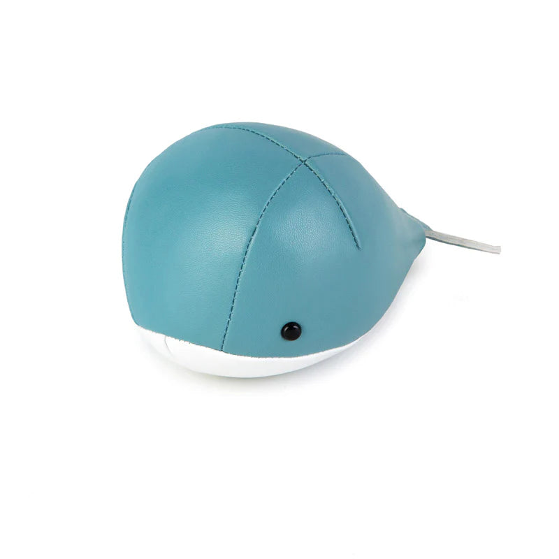 Madeleine the Whale, Tiny Friend