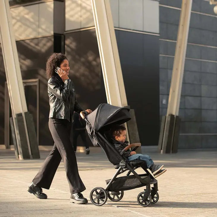 TRVL Lx Stroller with Carry Bag
