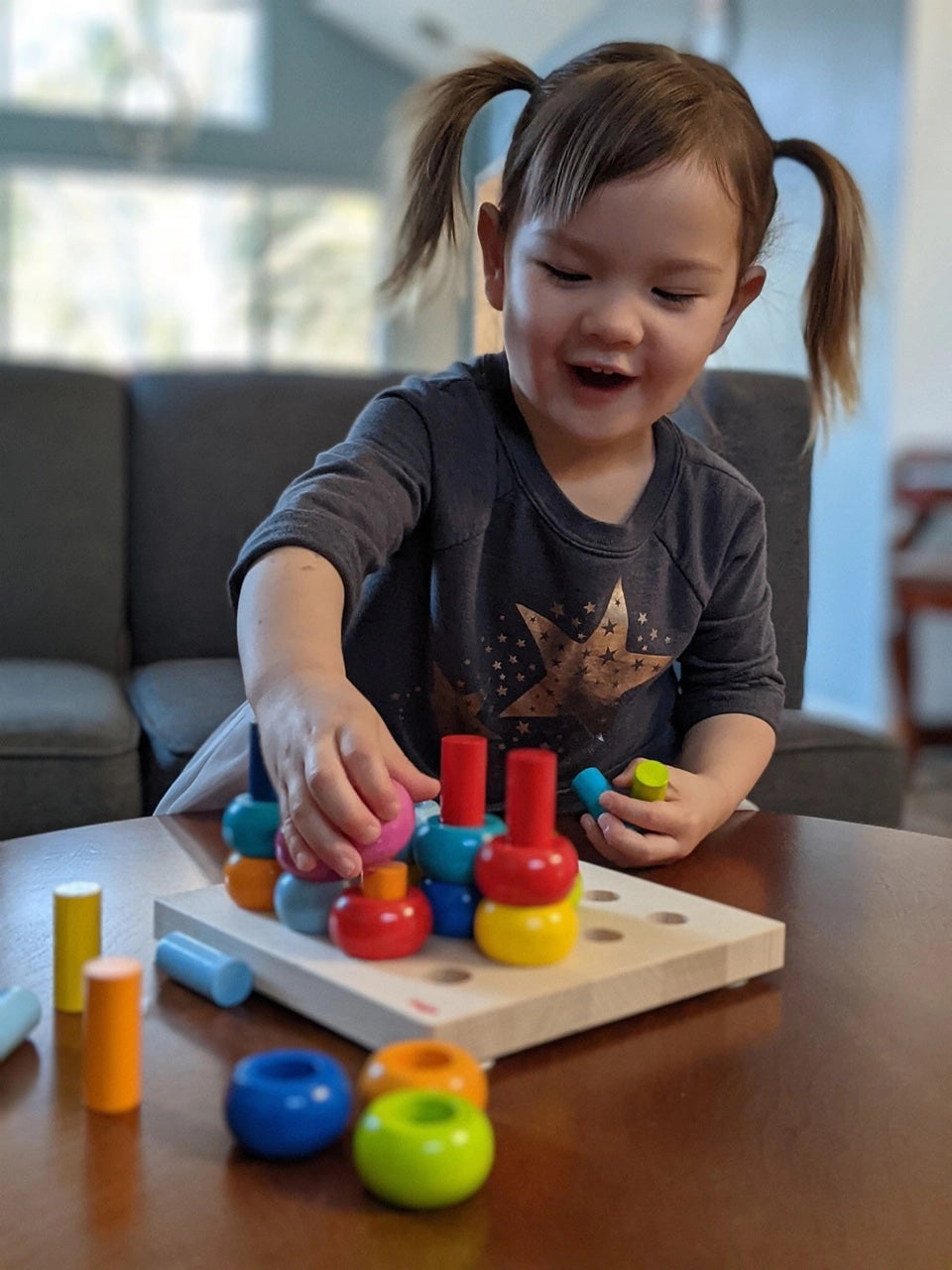 Rainbow Whirls Pegging Game