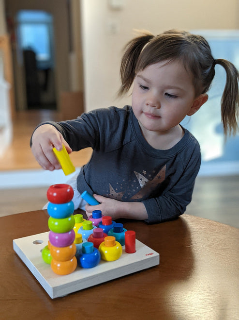 Rainbow Whirls Pegging Game
