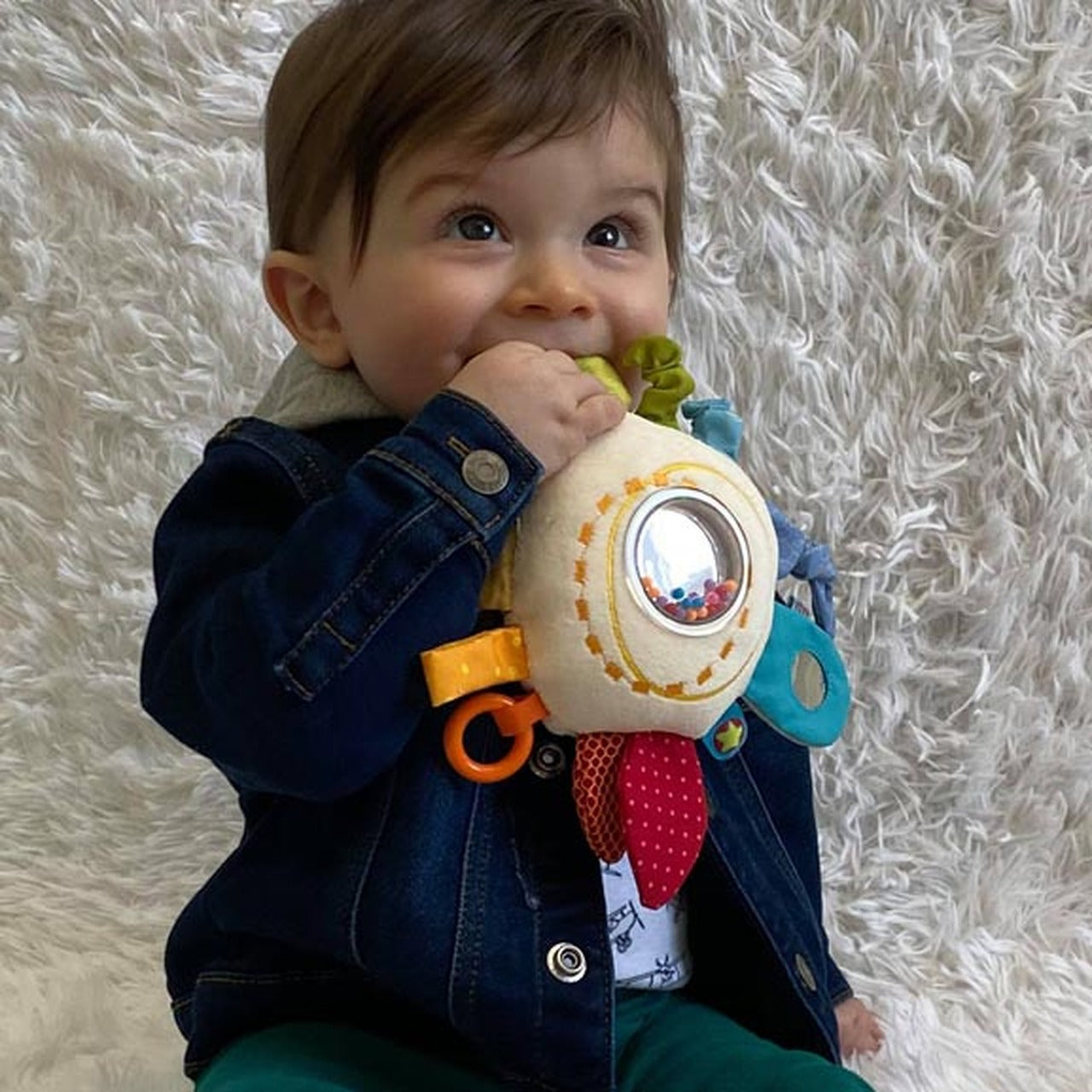 Teether Cuddly Rainbow Round