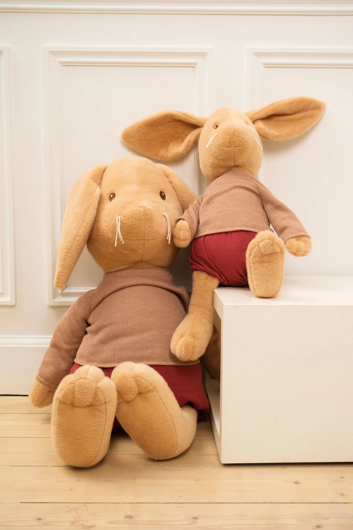 FINALSALE: Egmont Toys Lenny The Rabbit, Large