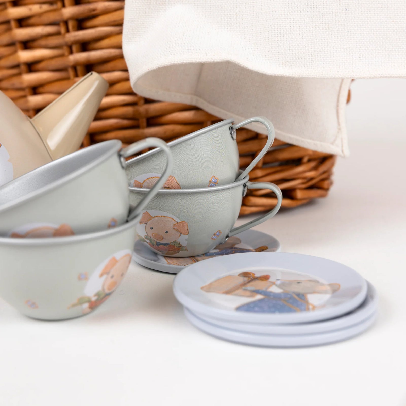 Egmont Toys Friends Tin Tea Set In A Basket