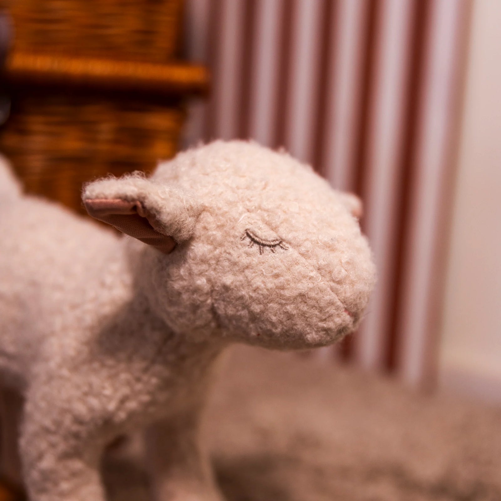 Egmont Toys Pull-Along Mary