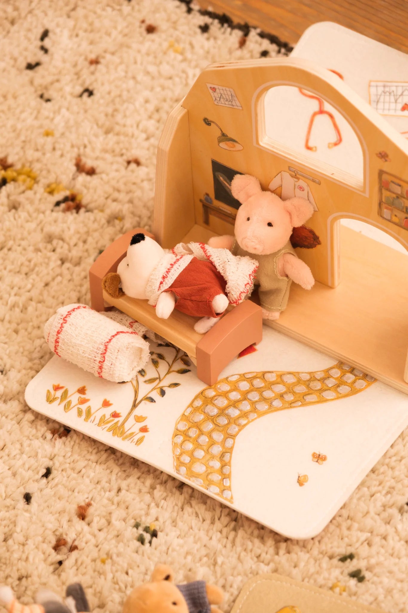 Egmont Toys Little House of Doctor Bart The PIg
