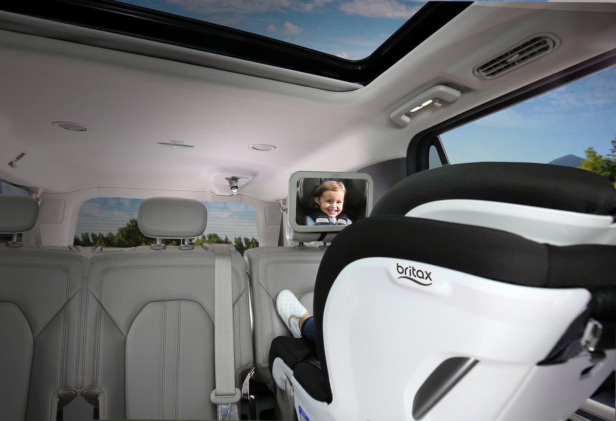 Back Seat Mirror Lifestyle 01 300 RGB