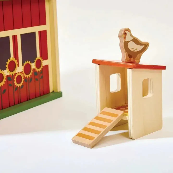 Hape Happy Farm Playset