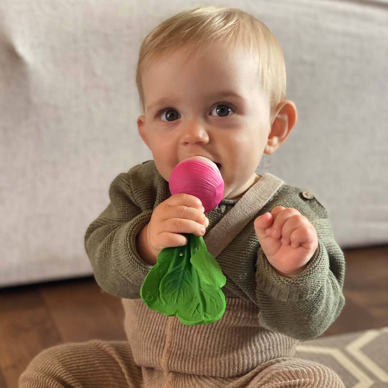 Oli & Carol Ramona The Radish, Toy & Teether