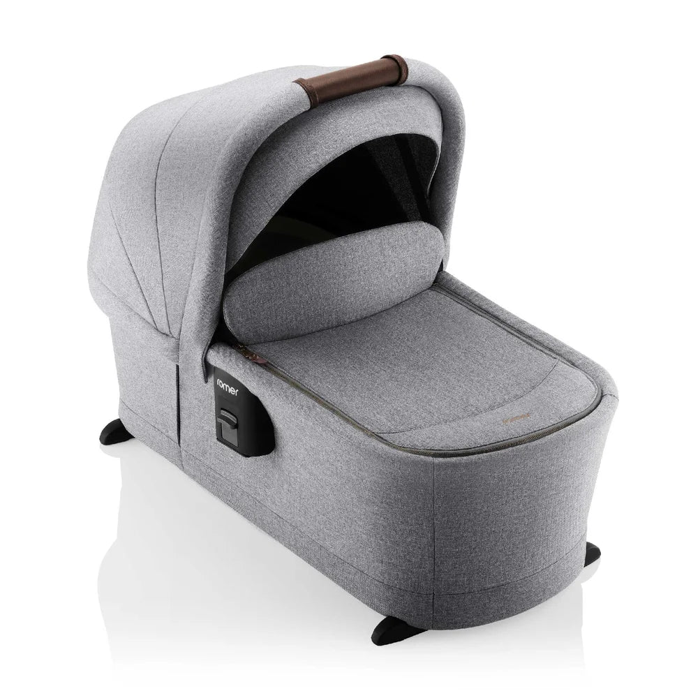 Romer Sera Bassinet for Tura Stroller, Portable Baby Bassinet, Pearl