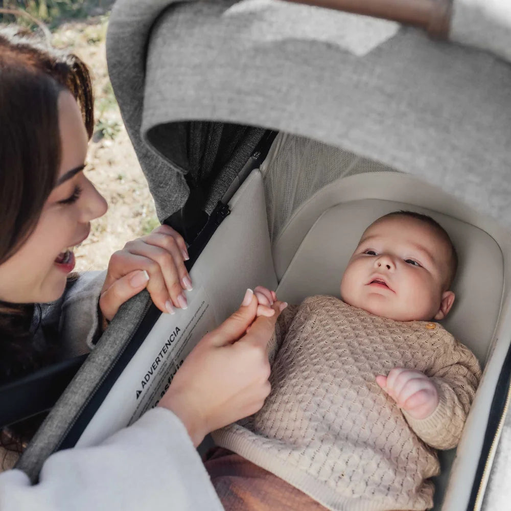 Romer Sera Bassinet for Tura Stroller, Portable Baby Bassinet, Pearl