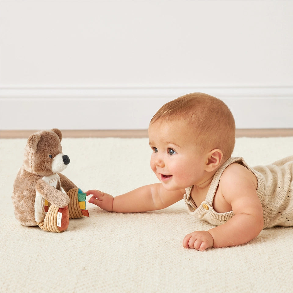 Itzy Ritzy Theo the Bear - Itzy Bitzy Mirror™ Travel + Tummy Time Toy