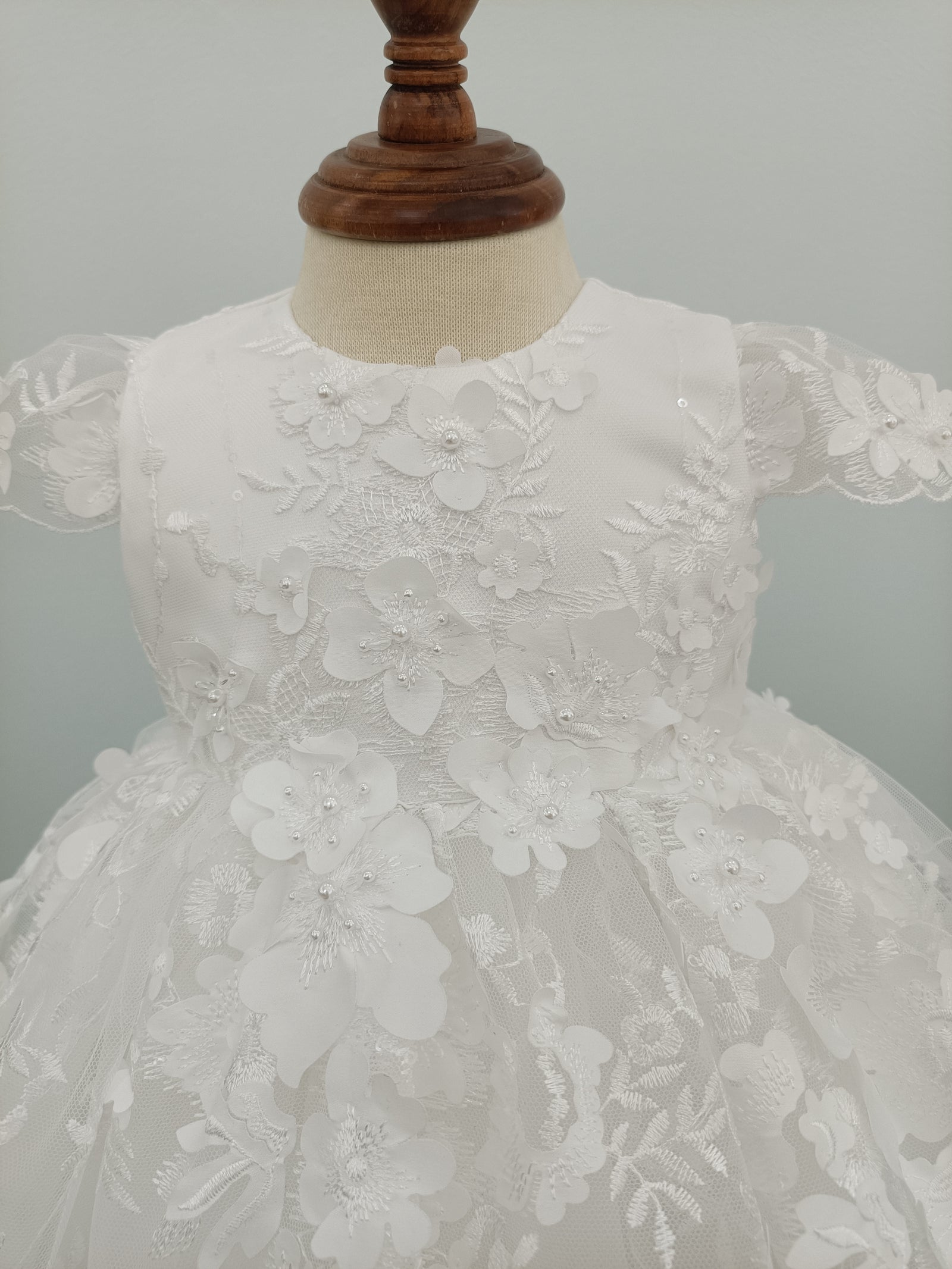 Embroidered with 3D Floral & Pearl, Gown SS, Headpiece