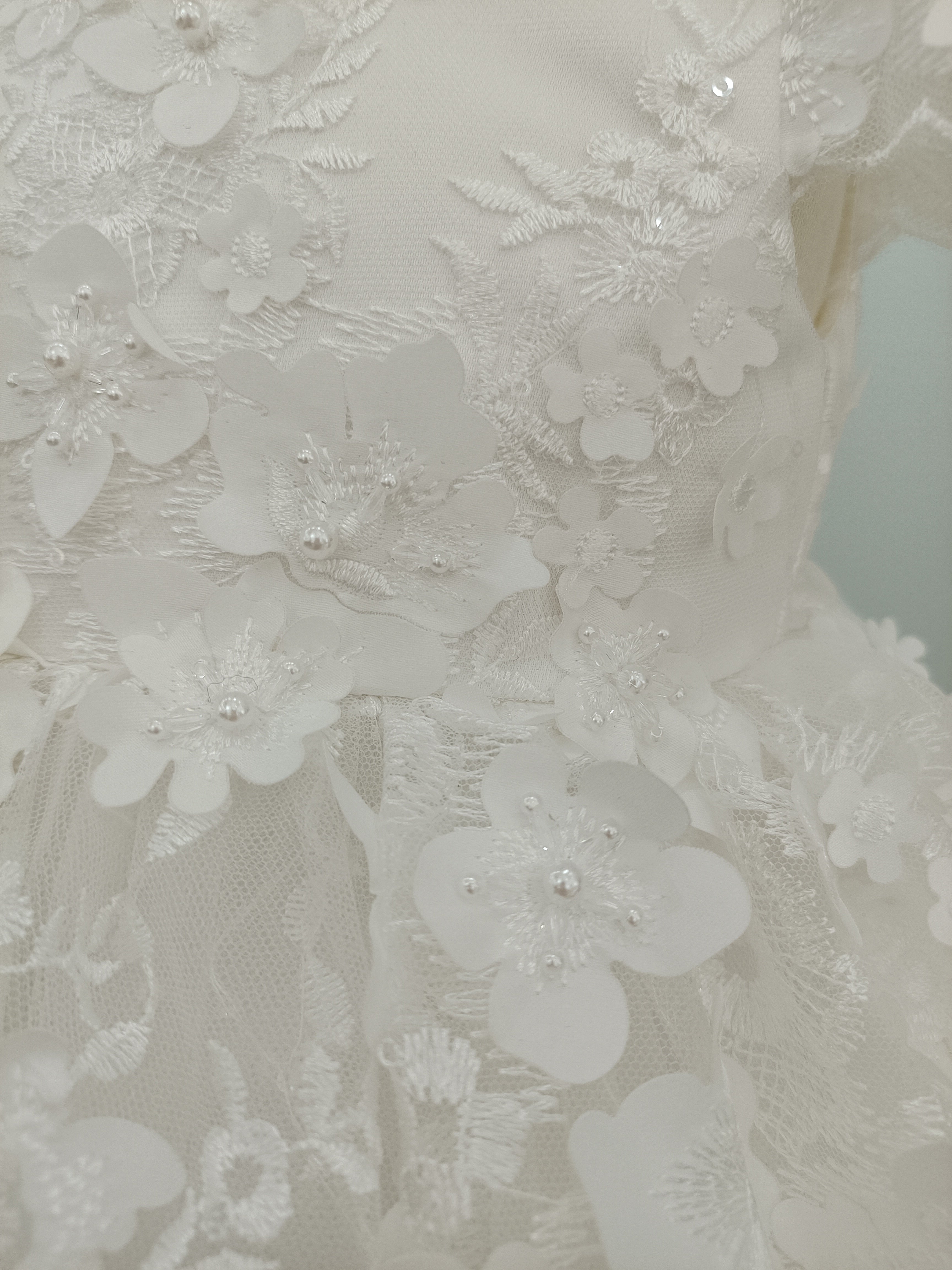 Embroidered with 3D Floral & Pearl, Gown SS, Headpiece