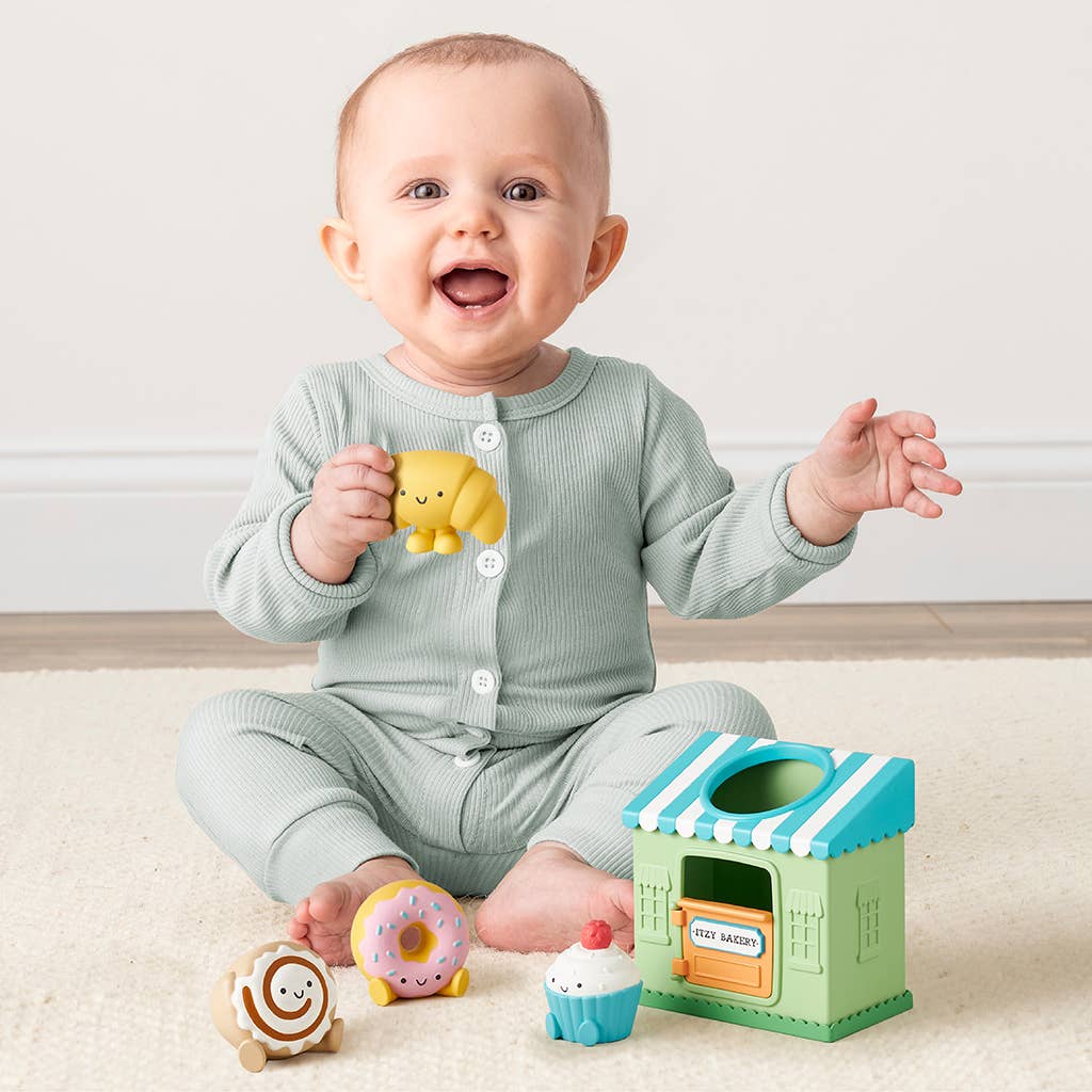 Itzy Ritzy Itzy Play Bakery™ - Put & Take Toy