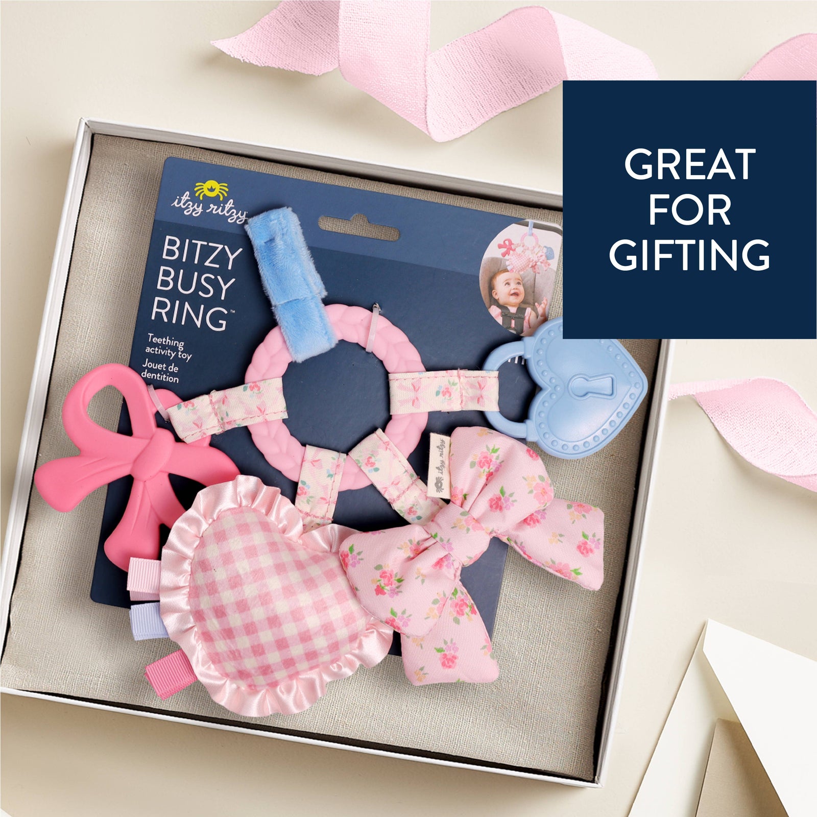 Itzy Ritzy Bow Bitzy Busy Ring™