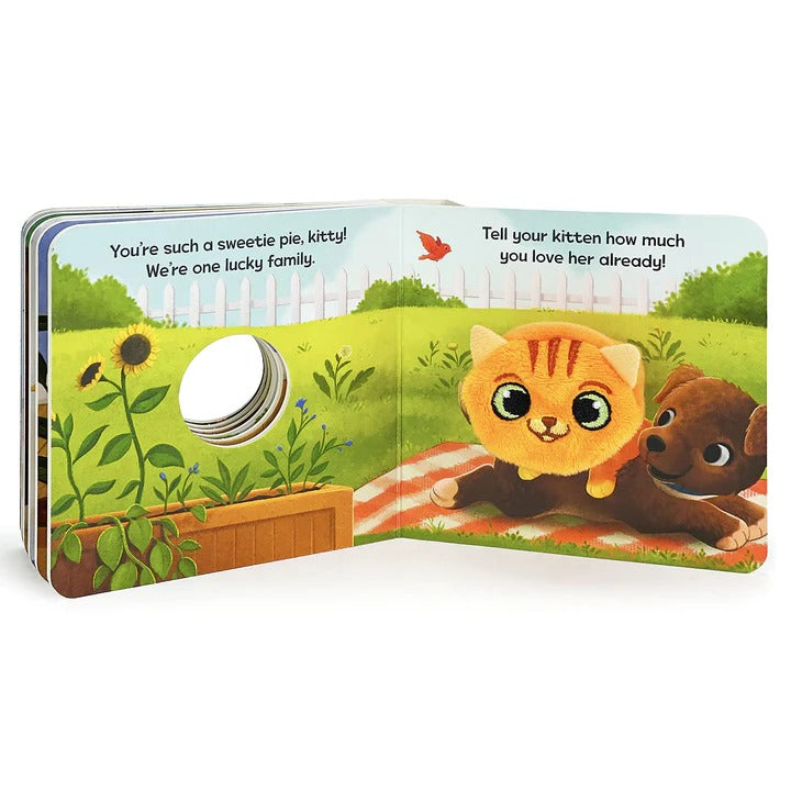 Kitten Love Finger Puppet Book