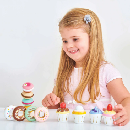 Petit Four Cupcake