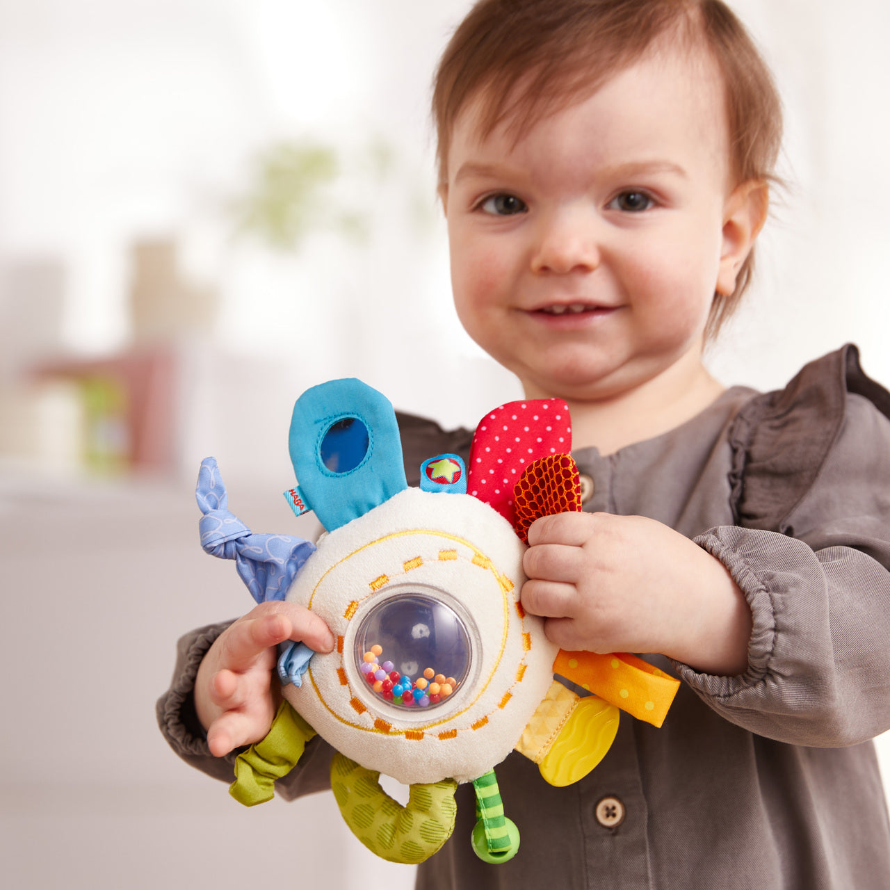 Teether Cuddly Rainbow Round